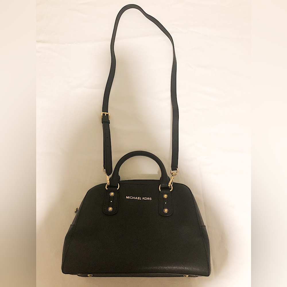 Black Michael Kors Purse (leather)